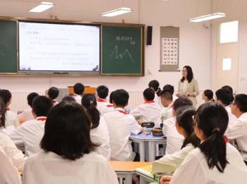 【行舟教研】以书明才思，以教示阅读——吴中区初中语文整本书阅读教学研讨活动在碧波中学圆满举行