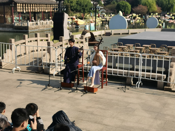 2025-11-22 12:05:27.385000